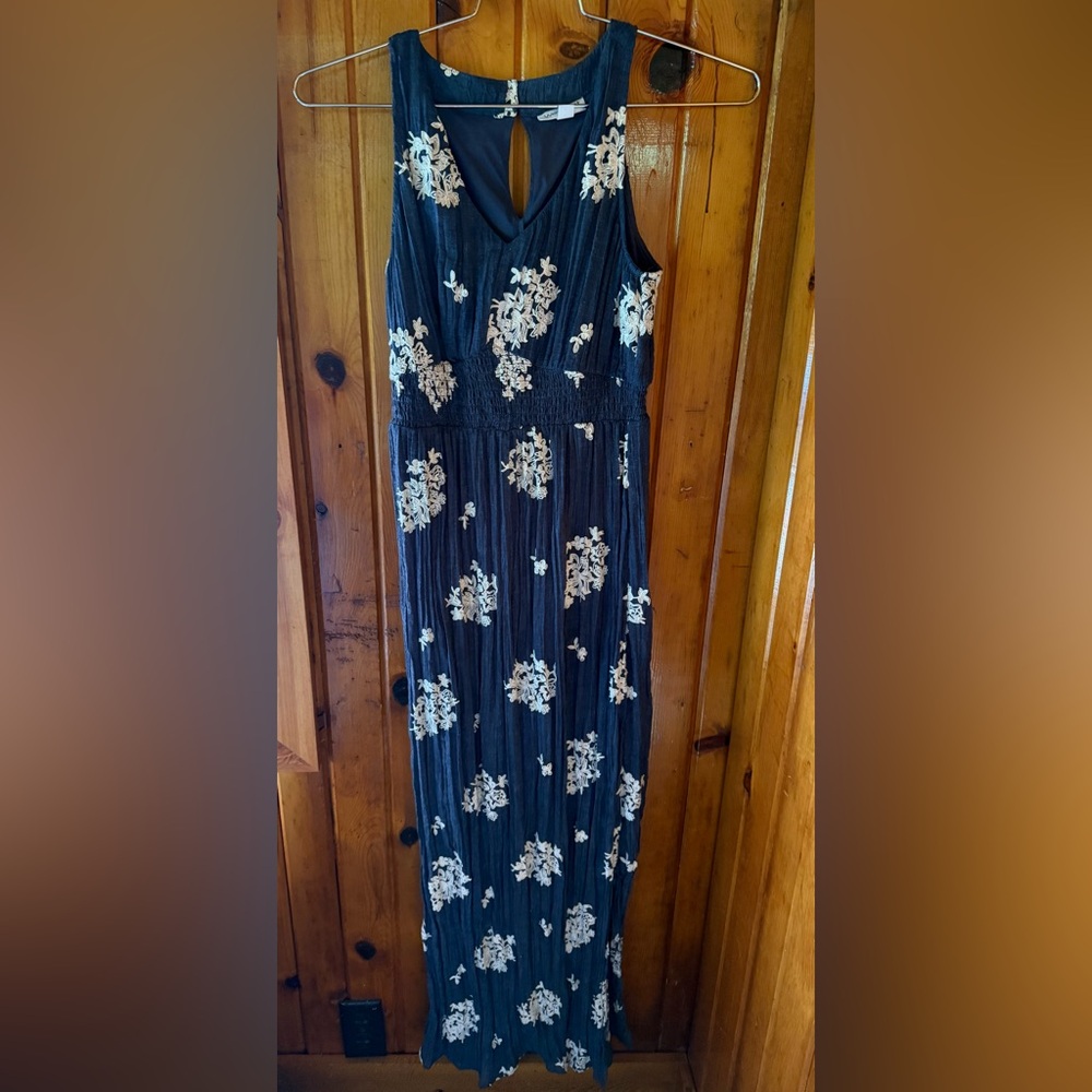 Westport Navy Blue Floral Embroidered Smocked Waist Maxi Dress Size Small Boho